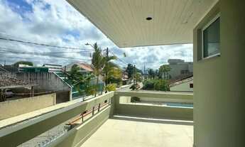 Imagem 7: Sobrado 20m do Mar Vista Lateral Churrasqueira 127 m² - Bal. Junara