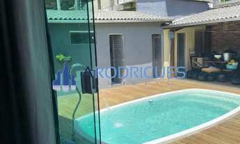 Imagem 2: Casa em Condomínio para Locação em Jaúa: 4 Quartos, 1 Suíte, 2 Salas, 3 Banheiros, 3 Vagas