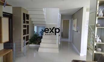 Imagem 3: Casa Alto Padrão à Venda no Condomínio Caledônia - Camboriú/SC