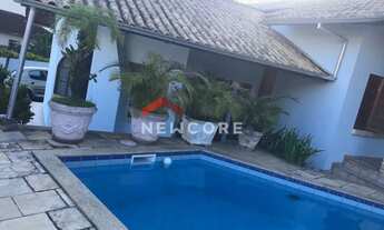 Imagem: Casa de condomínio em Rua Dinar Destri