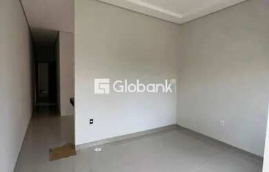 Imagem 6: Casa à venda em Montes Claros - 2 quartos, quintal e área de serviço no Terra Jardim