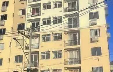 Imagem: Apartamento de 2 quartos contendo 1 varanda