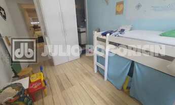 Imagem 5: Apartamento : Padrão / Residencial / Catete