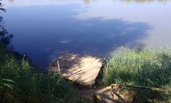 Imagem 3: Rancho no rio Mogi