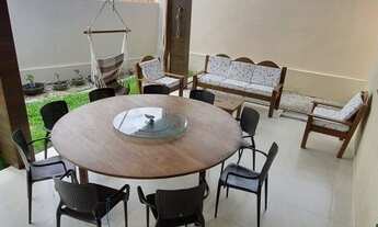 Imagem 5: Casa de condomínio para venda tem 300 metros quadrados com 4 quartos