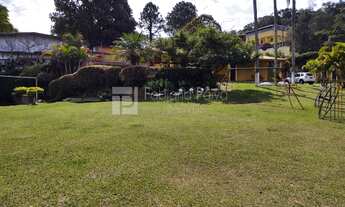 Imagem 2: Chácara para Venda em Arujá, Parque dos Jacarandás, 4 dormitórios, 1 suíte, 4 banheiros, 1