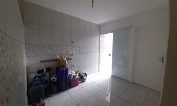 Imagem 2: Casa para Venda em Curitiba, Tatuquara, 2 dormitórios, 1 banheiro, 1 vaga