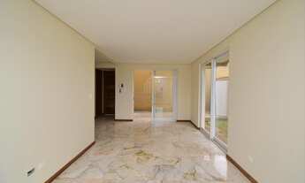 Imagem 3: Sobrado em Condomínio Próximo ao Parque São Lourenço