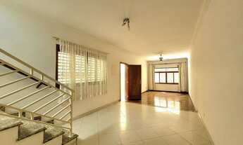 Imagem 2: Sobrado para venda possui 140 metros quadrados com 3 suítes