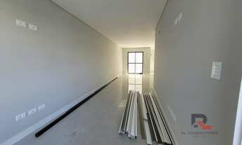 Imagem 5: Sobrado para Venda em Curitiba, Uberaba, 4 dormitórios, 1 suíte, 4 banheiros, 2 vagas