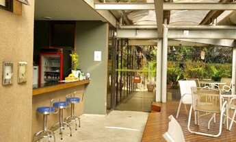 Imagem 6: Apartamento para aluguel possui 58 metros quadrados com suit,mesanino,repletos de armários