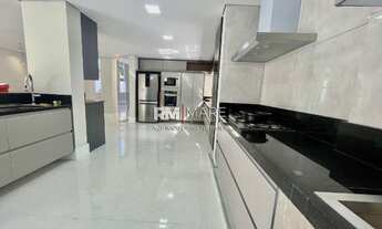 Imagem 5: Casa para venda possui 450 metros quadrados com 4 quartos em Riviera - Bertioga - SP