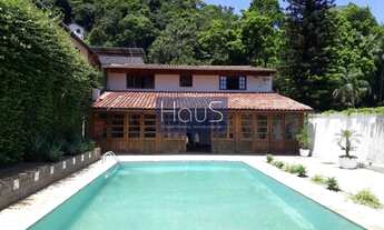 Imagem: Casa- Petrópolis, São Sebastião