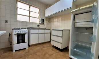 Imagem 3: Apto Região Central de Londrina com 2 quartos, 2 banheiros, c/ armários na cozinha e quart