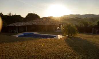 Imagem 4: Itatiba- Chácara- Terreno de1.200 m²- Área Construída 250 m²- Jardins e piscina