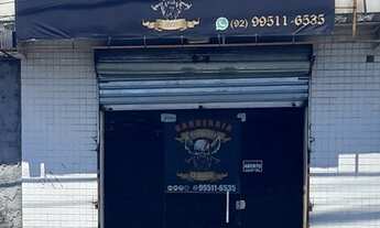 Imagem: VENDO BARBEARIA. MOTIVO VIAGEM