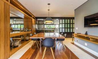 Imagem 4: Casa de condomínio térrea para venda possui 1721 metros quadrados com 4 quartos