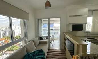 Imagem 2: Apartamento com 41m² de área útil, living, varanda, 1 vaga, 1 dormitório