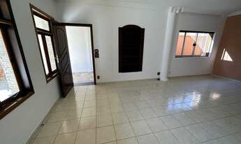 Imagem 7: Casa de condomínio para aluguel tem 159 metros quadrados com 4 quartos