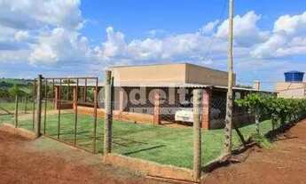 Imagem: Chácara à venda, 3 quartos, 4 vagas, Área