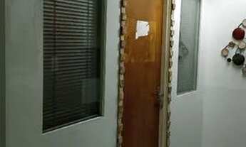 Imagem 2: Sala mobiliada e climatizada. Sou o proprietário