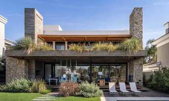 Imagem: Casa de condomínio para venda tem 500 metros