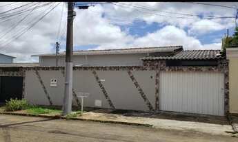 Imagem: Alugo Excelente Casa Bairro JK próximo