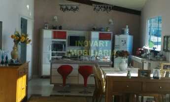 Imagem 6: Casa de condomínio para venda possui 165 metros quadrados com 4 quartos