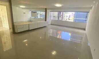 Imagem 2: Lindo apartamento reformado no porcelanato com moveis projetados com 3\4 em candelária