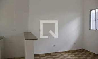 Imagem 2: Casa para Aluguel - Parque Maria Helena, 1 Quarto, 40 m2