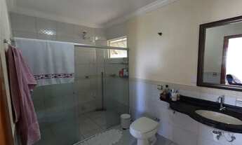 Imagem 7: Sobrado com 250m² frente livre para o verde