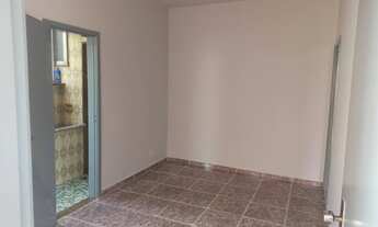 Imagem 4: Casa em rua fechada, com portaria, próxima do Mercadão de Madureira. Melhor rua da região