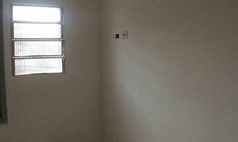 Imagem 5: Apartamento na Av. Jardim Japão com um quarto, sala, cozinha e banheiro