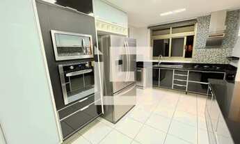 Imagem 7: ROYAL BLUE - 4 QUARTOS SENDO 1 SUÍTE - TODO PLANEJADO - DEPENDÊNCIA COMPLETA - TOTAL INFRA