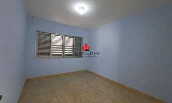 Imagem: Sobrado frontal contendo 3 Dormitórios