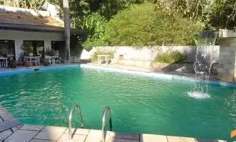 Imagem 2: CASA DOS SONHOS COM VISTA PRO LAGO COM PISCINA A VENDA COND ARUJÁ CONFIRA !