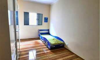 Imagem 6: Descrição de Locação: Esta linda casa de 3 dormitórios, localizada no Jardim Imperial em