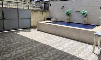 Imagem 2: Maravilhosa casa com piscina e portão automático