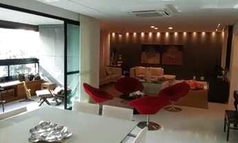 Imagem 2: Apartamento para venda tem 220 metros quadrados com 4 quartos