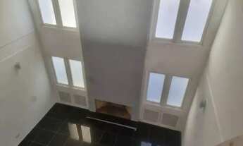 Imagem 3: Oportunidade ,Casa C/4 Dorms, Piscina, Condomínio Completo em Alphaville!