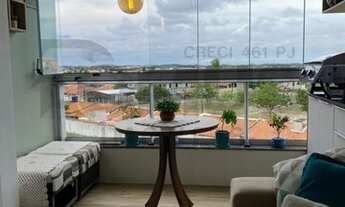 Imagem 6: Venda de Apartamento no Condomínio Ariovaldo Souza Dispõe de Três Quartos + Piscina e Salã