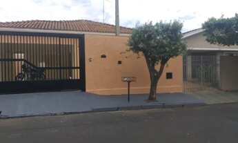 Imagem 2: ALUGA-SE CASA Casa com 3 dormitórios