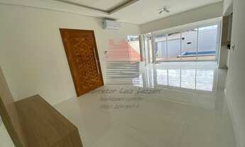 Imagem 4: Casa Nova com Piscina e Cozinha Planejada