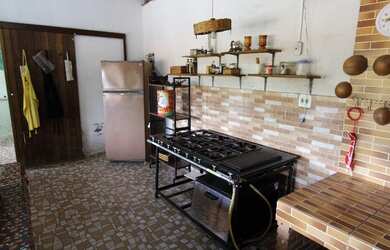 Imagem 2: Sitio com 5 casas e area de lazer completa