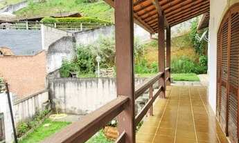 Imagem 3: Casa para venda com 200 metros quadrados com 3 quartos em Golfe - Teresópolis - RJ