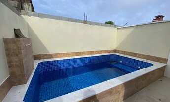 Imagem 2: Casa na praia com piscina
