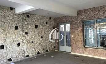 Imagem 5: Sobrado com 4 dormitórios 1 suíte e 2 vagas cobertas para alugar, 228 m² por R$ 4.500/mês