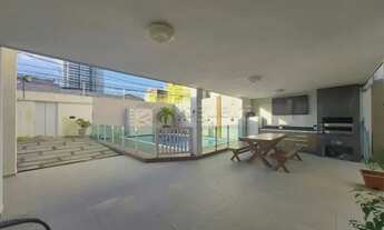 Imagem: Casa alto padrão com piscina e área gourmet