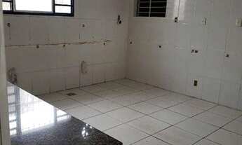 Imagem 7: Casa com 3 dormitórios para alugar, 74 m² por R$ 2.000/mês - Centro - Guaratinguetá/SP