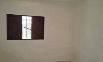 Imagem 4: Nova parnamirim- Cidade verde. Alugo Kitnet para mulheres, estudante..